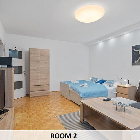 Apartman I Sobe Sofi With Common Kitchen Bathroom And Toilet Zagreb Eksteriør billede