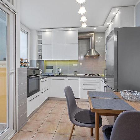 Apartman I Sobe Sofi With Common Kitchen Bathroom And Toilet Zagreb Eksteriør billede