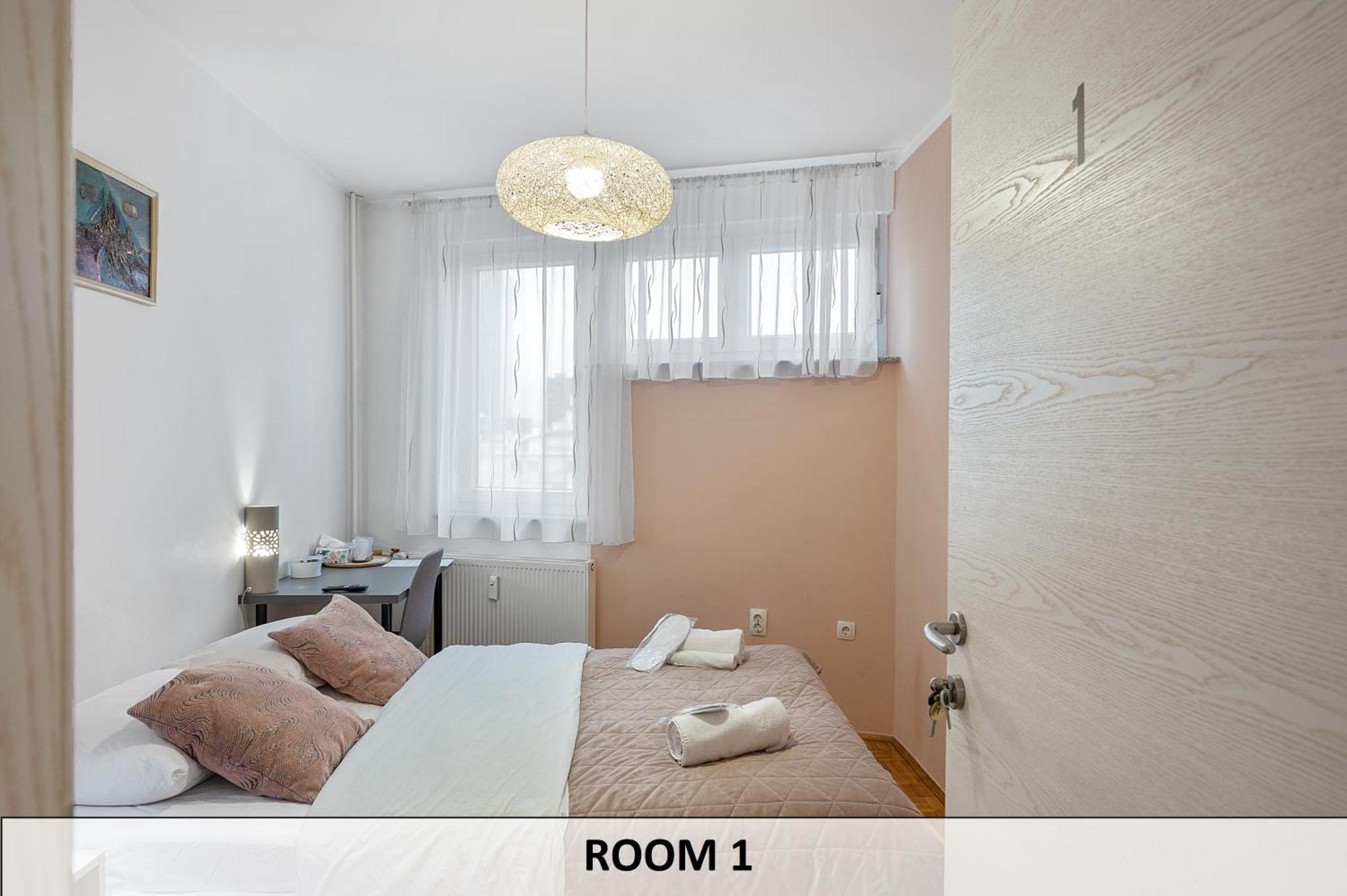 Apartman I Sobe Sofi With Common Kitchen Bathroom And Toilet Zagreb Eksteriør billede